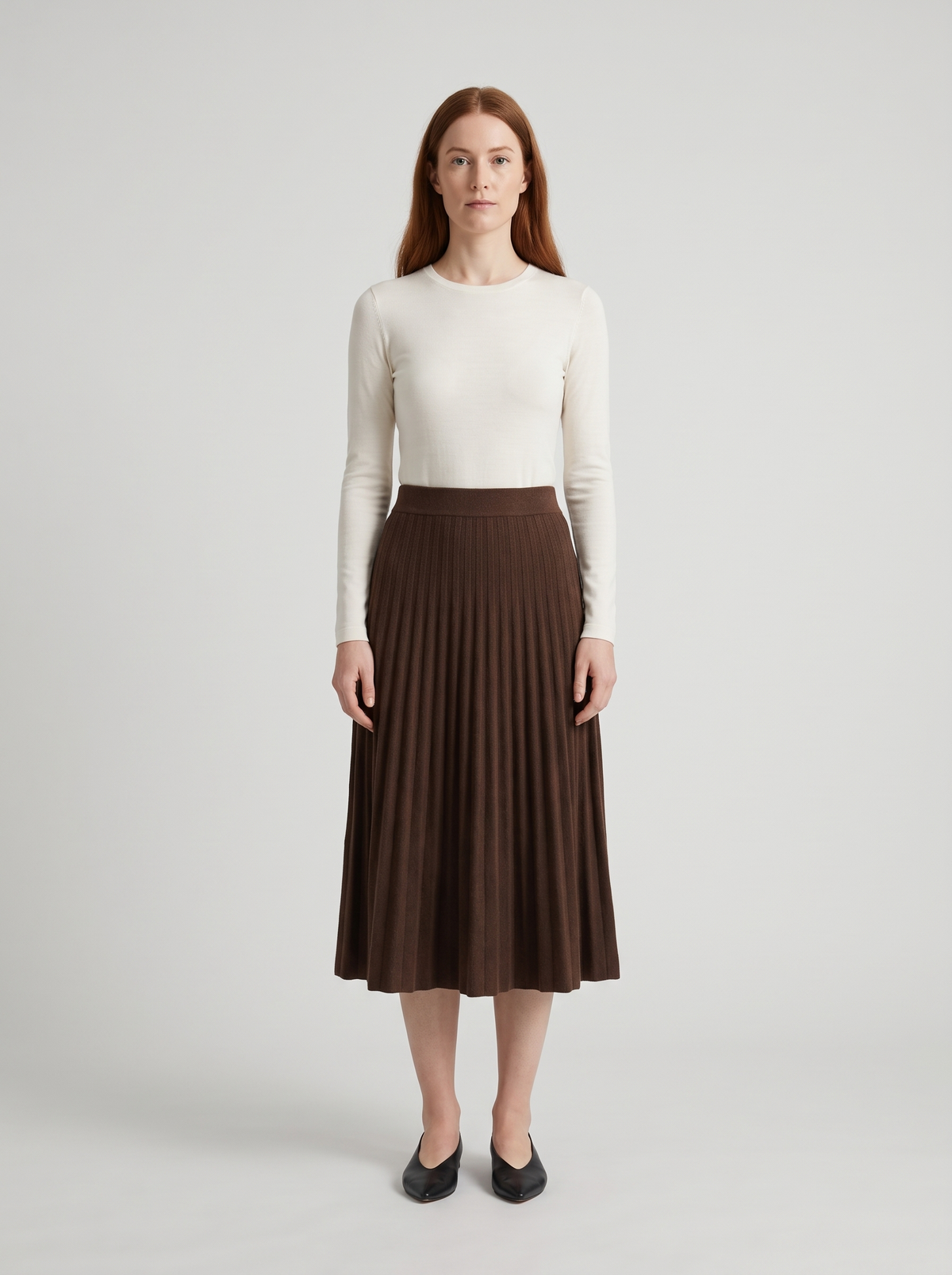 Full Pleated Knit Midi Skirt in Mocha