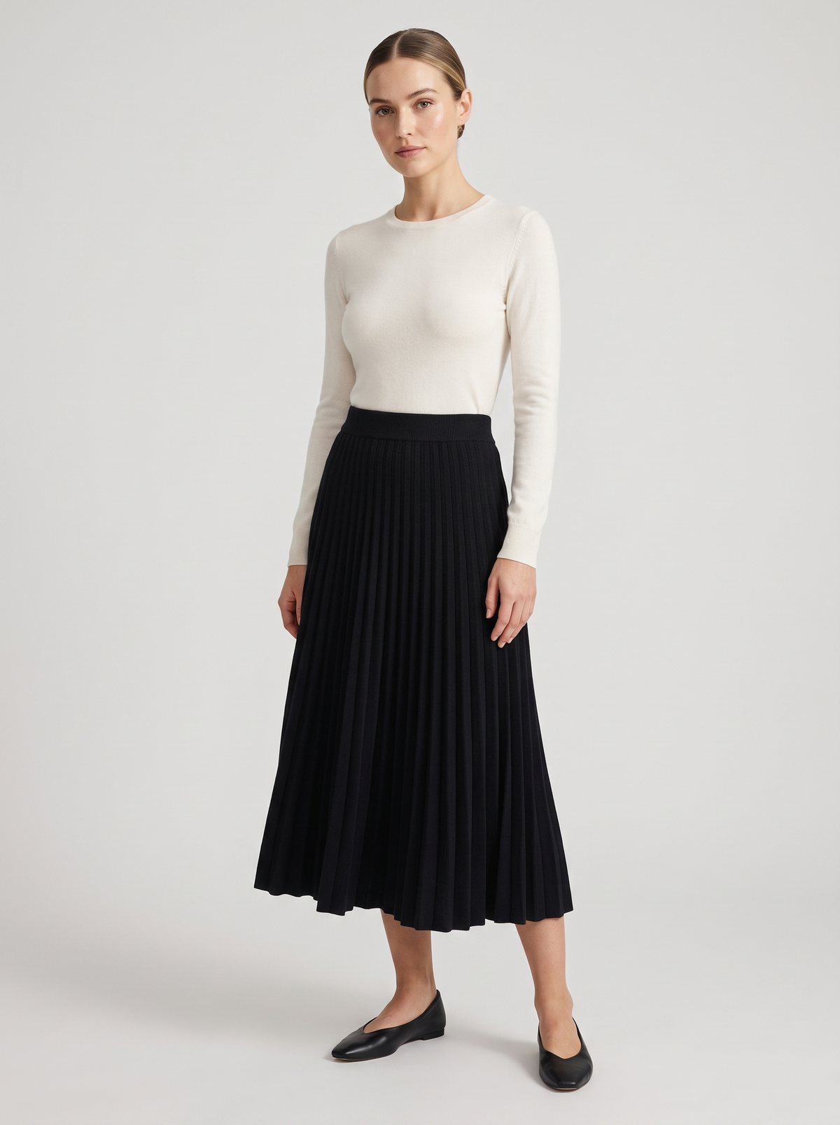 Full Pleated Knit Midi Skirt in Black
