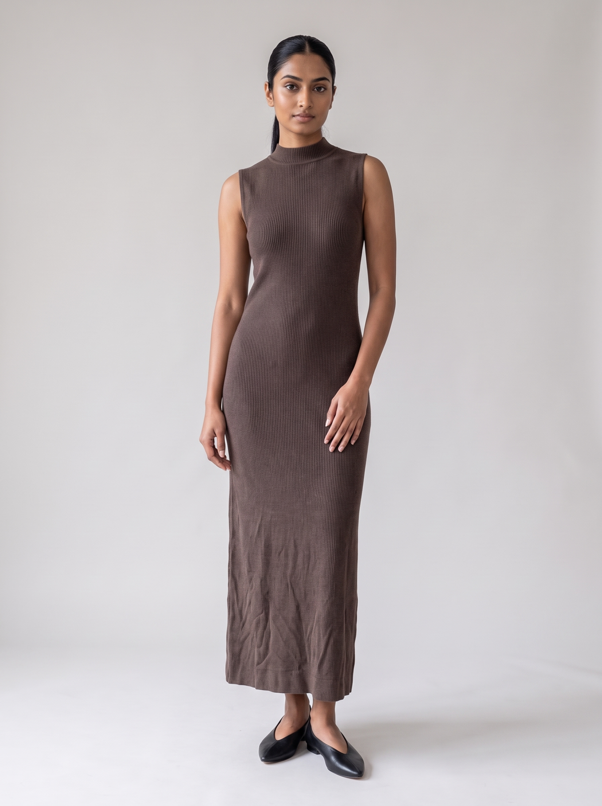 Sleeveless Ribbed Mock-Neck Maxi Dress in Chocolate